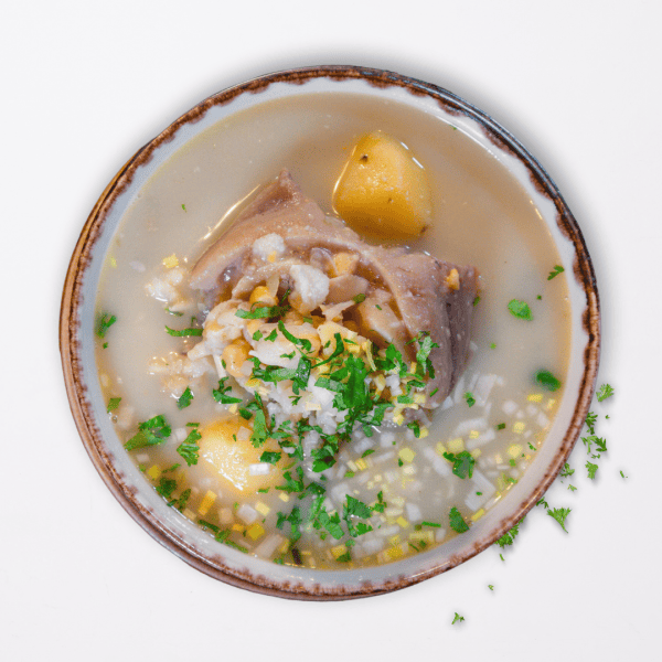 41 Caldo de pata con mote y garbanzos